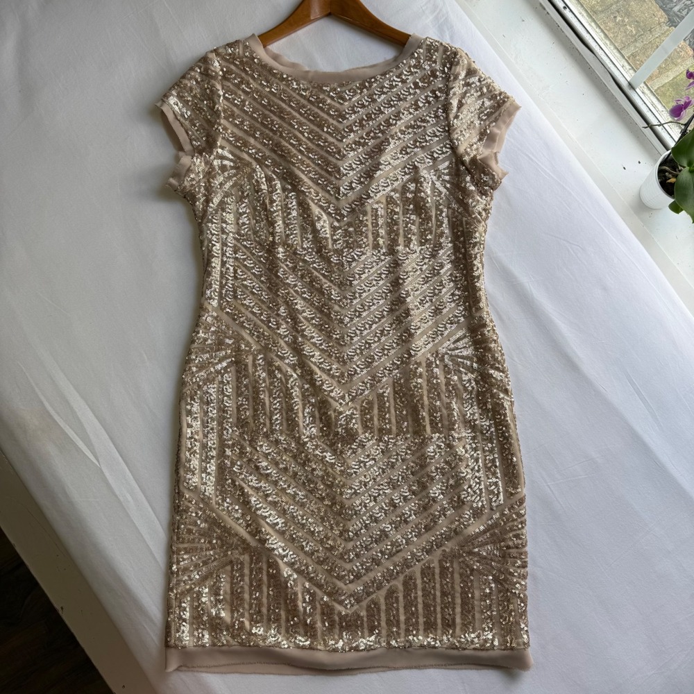 Vince Camuto Champagne Gold Sequin Geometric Sheath Dress Size 12 Homecoming